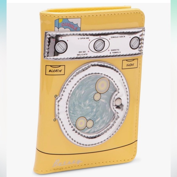 🆕 Betsey Johnson Spin Me Bifold Wallet - Picture 2 of 7